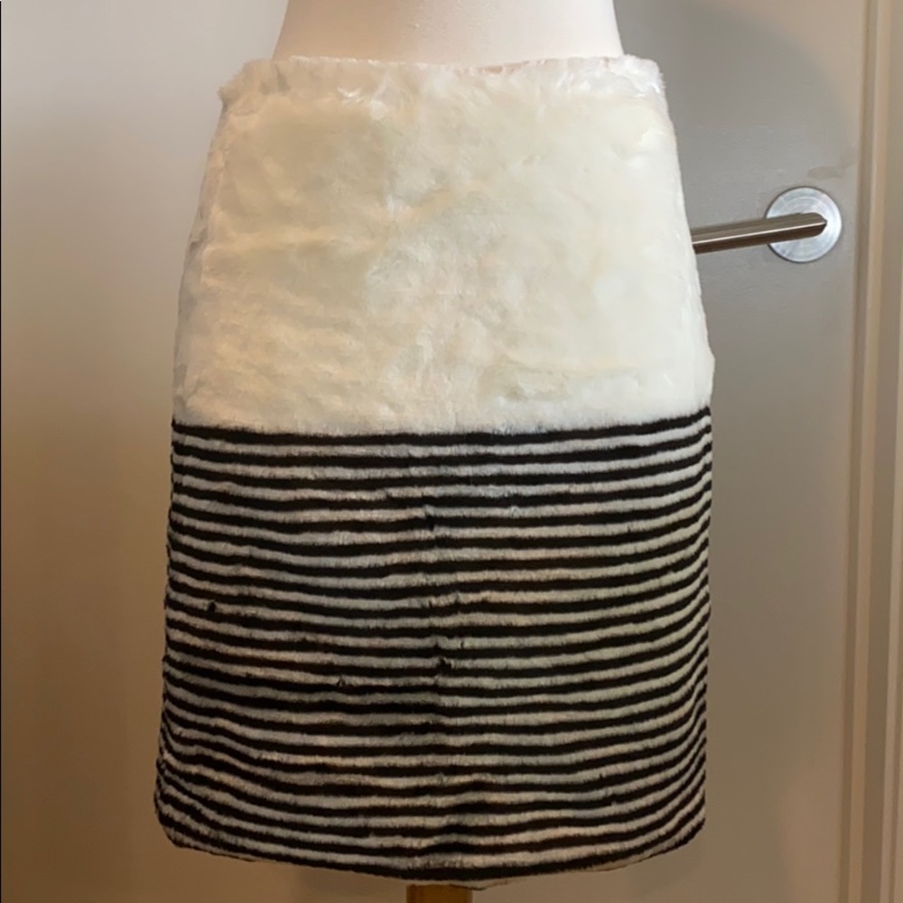 Goen J Faux fur skirt
